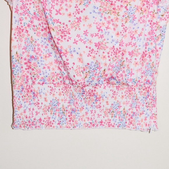 1. State Floral Smocked V-Neck Flutter Sleeve Top - Picture 6 of 8